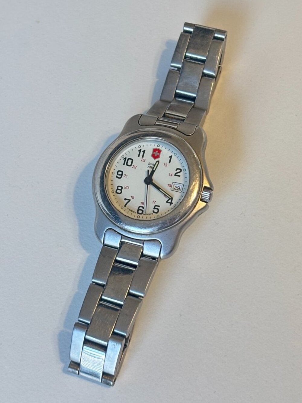 Victorinox Silver Swiss Army Officer's Watch WORKS Silver White Color Slim 1884